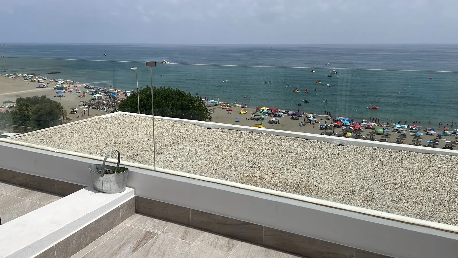 Villa de lujo frente al mar en la Costa del Sol, preparada para la llegada de los huéspedes